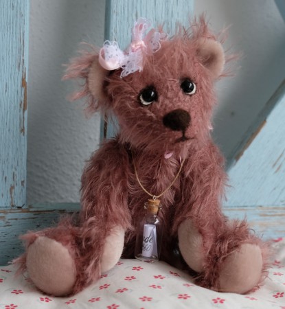 Gertrude, adoptiert von Gertrude (Warth)